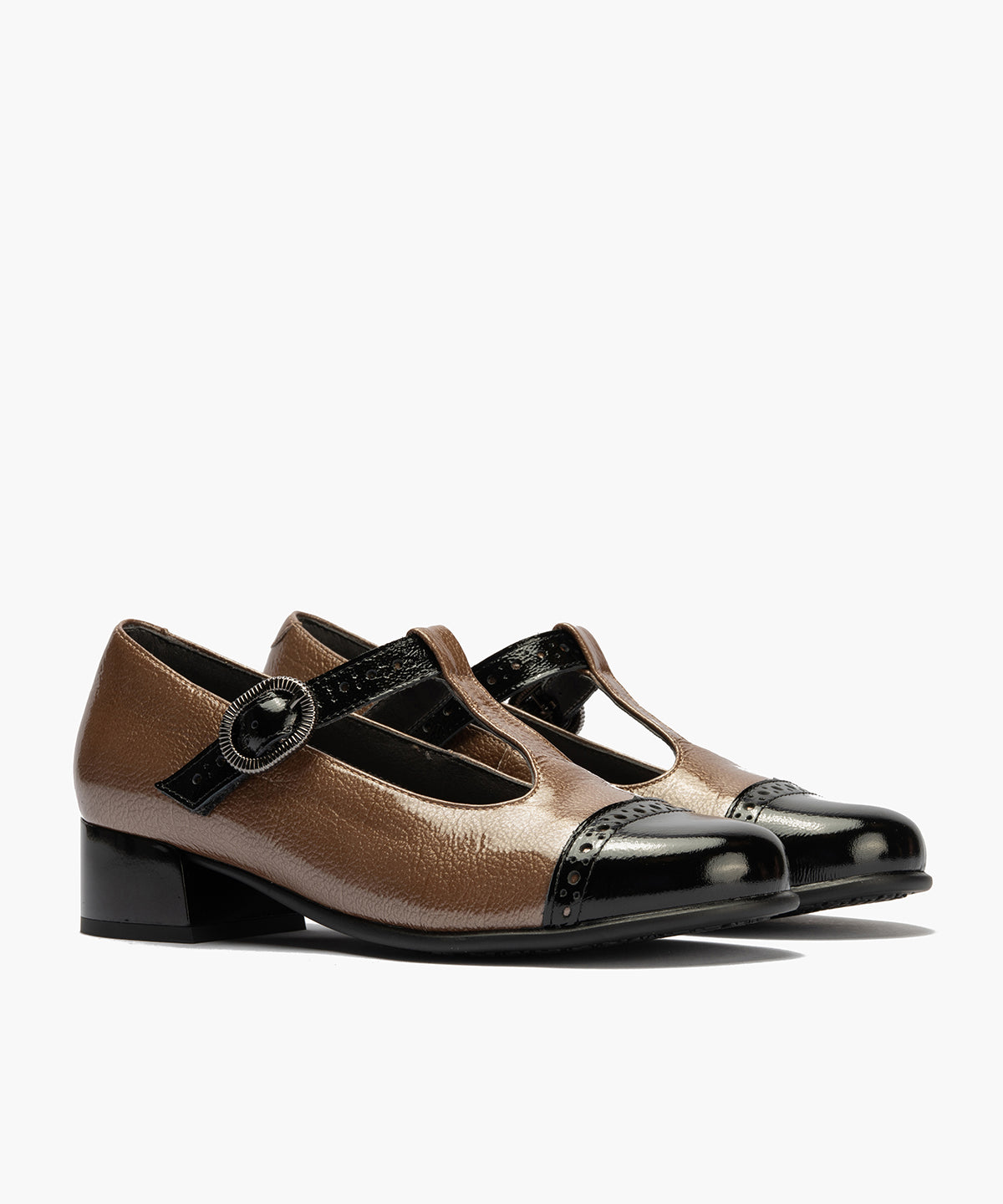 Gilda picados combinado en charol bicolor Negro-Topo