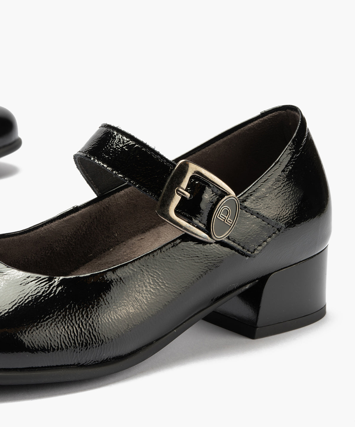Mercedes en charol con velcro Negro