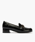 Mocasín en charol con adorno Negro