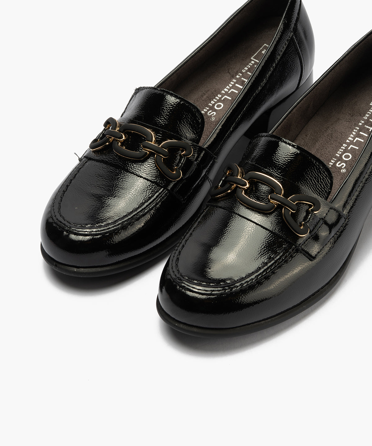 Mocasín en charol con adorno Negro