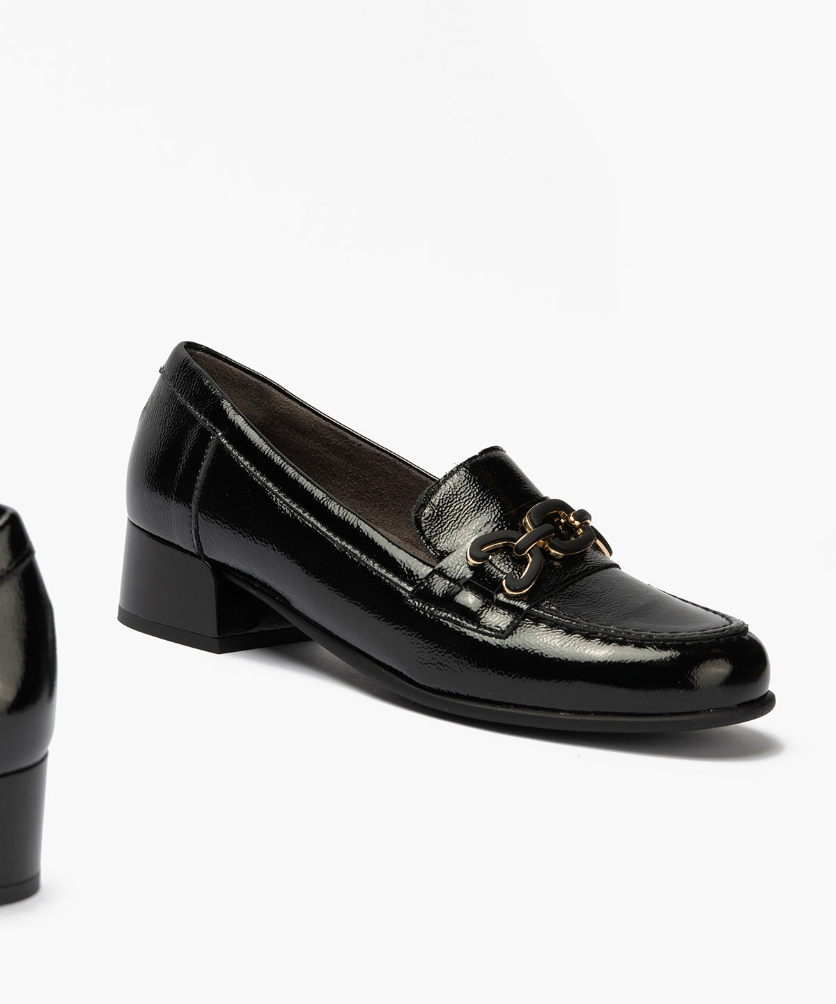 Mocasín en charol con adorno Negro