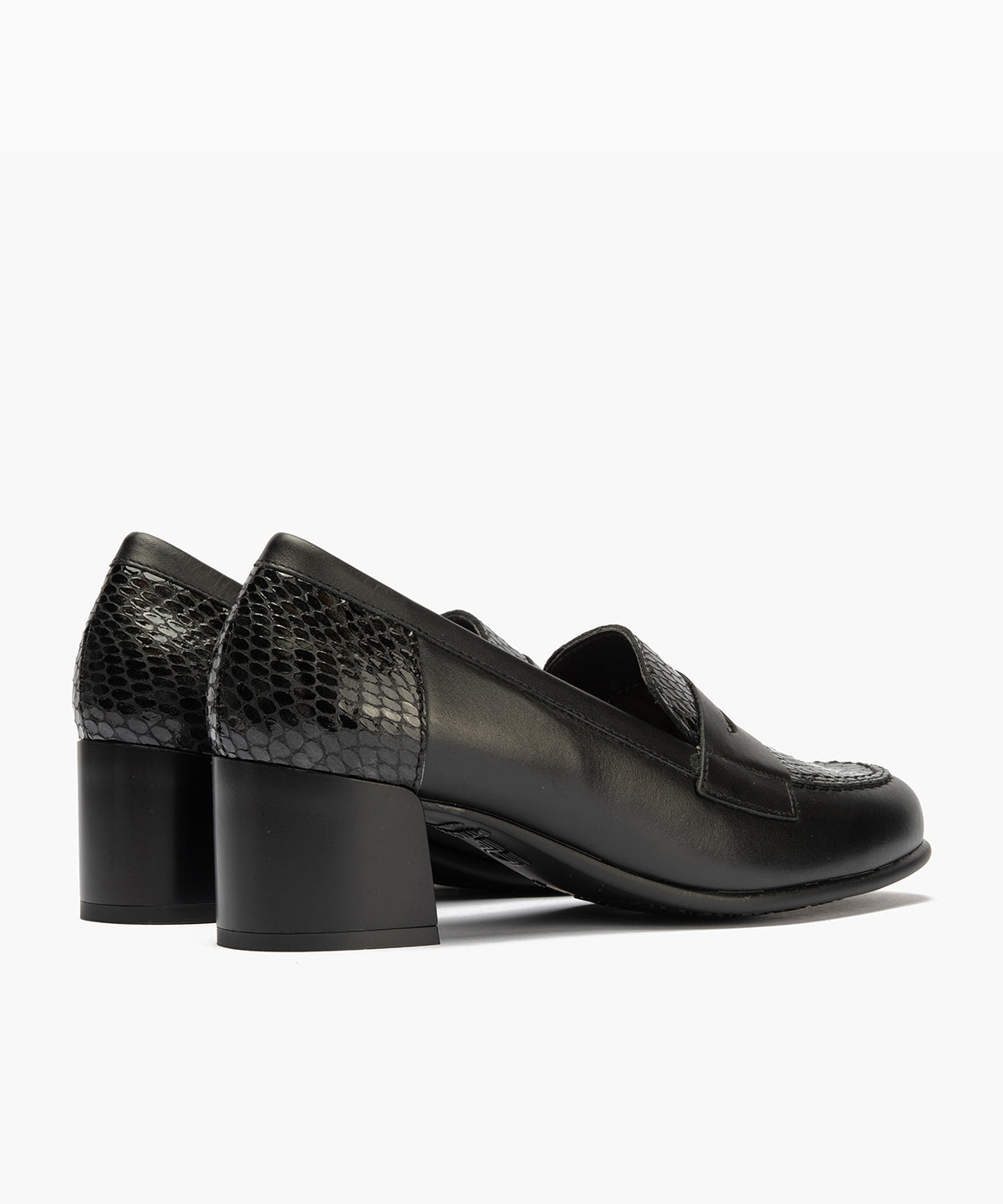 Mocasín combinado napa con serpiente charol Negro