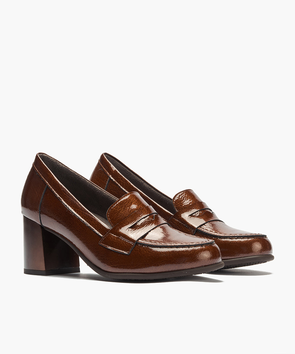 Mocasín antifaz en charol Cuero