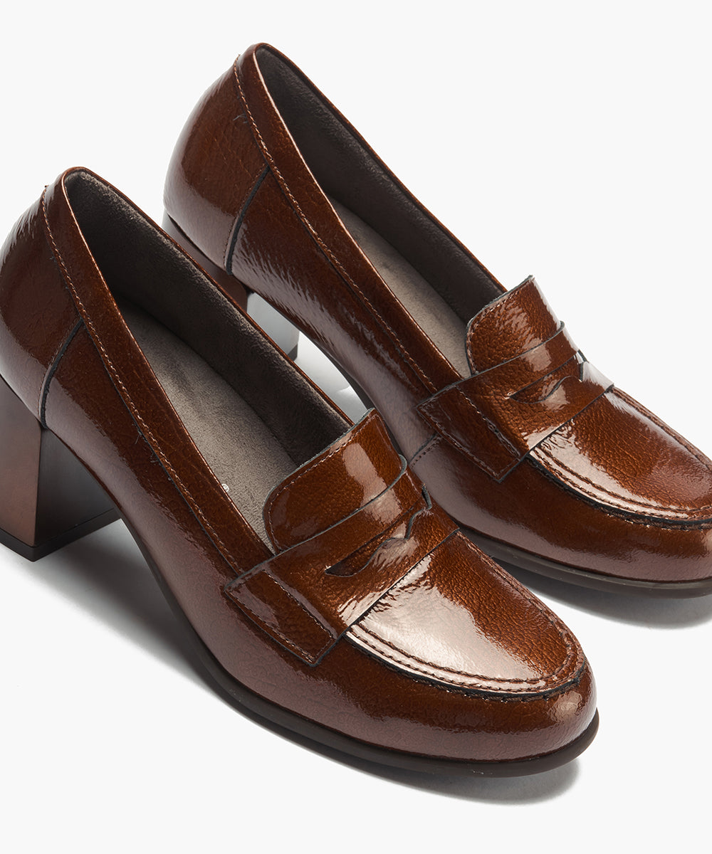 Mocasín antifaz en charol Cuero