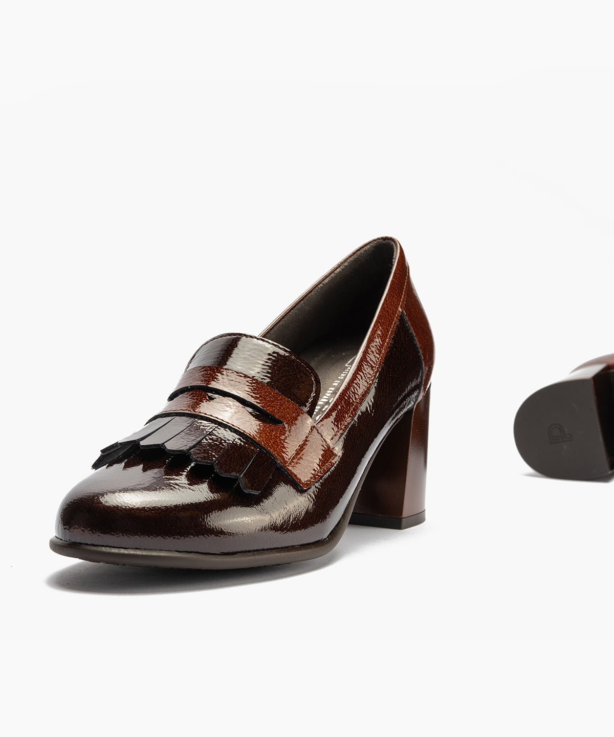 Mocasín antifaz flecos combinado charol bicolor Marrón-Cuero