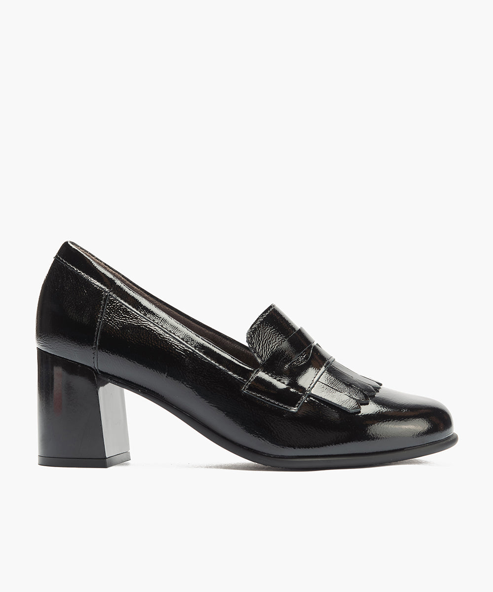 Mocasín antifaz flecos charol Negro