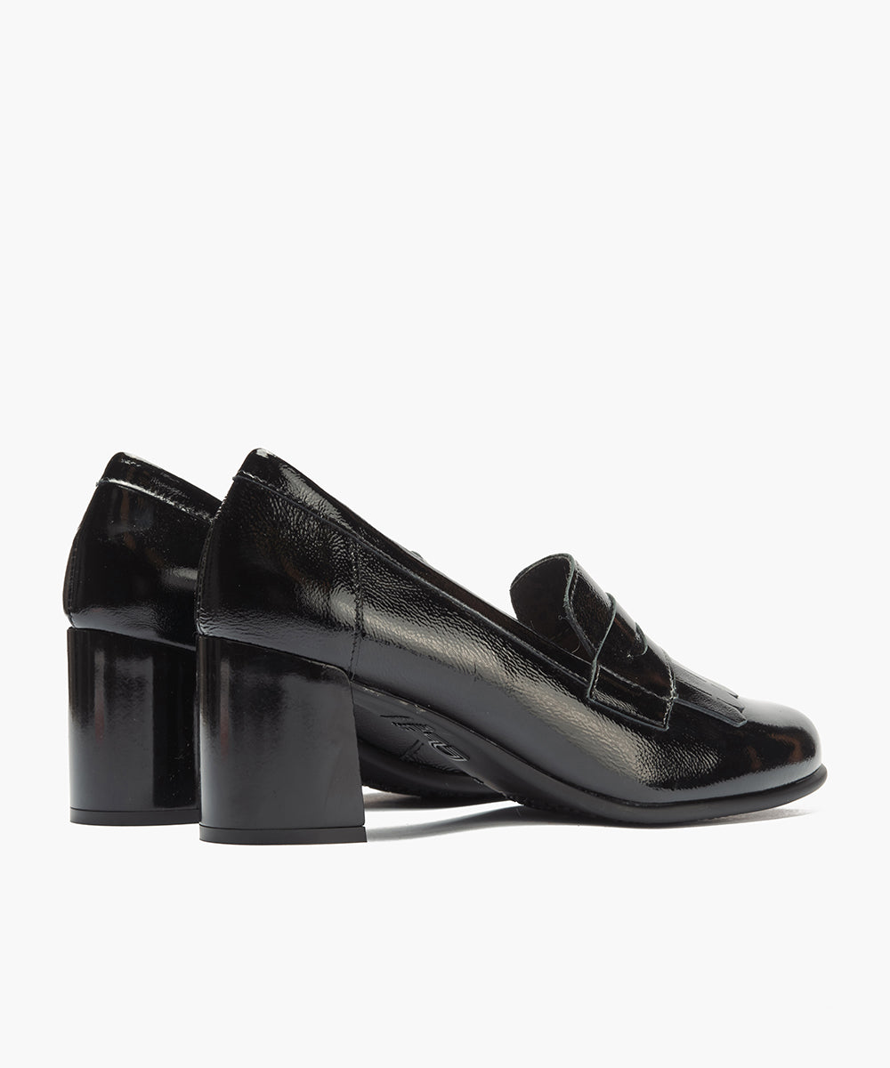 Mocasín antifaz flecos charol Negro