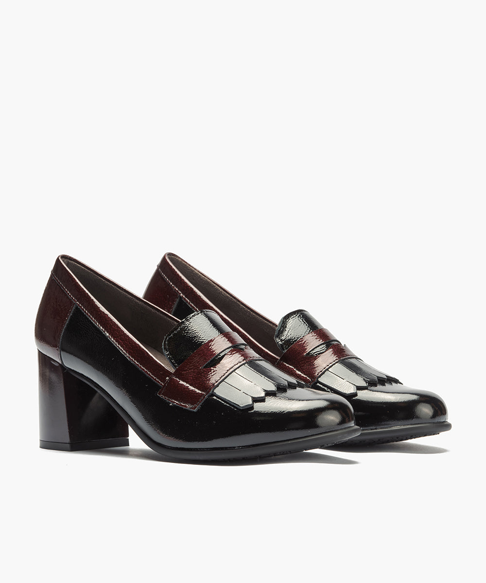 Mocasín antifaz flecos combinado charol bicolor Negro-Burdeos