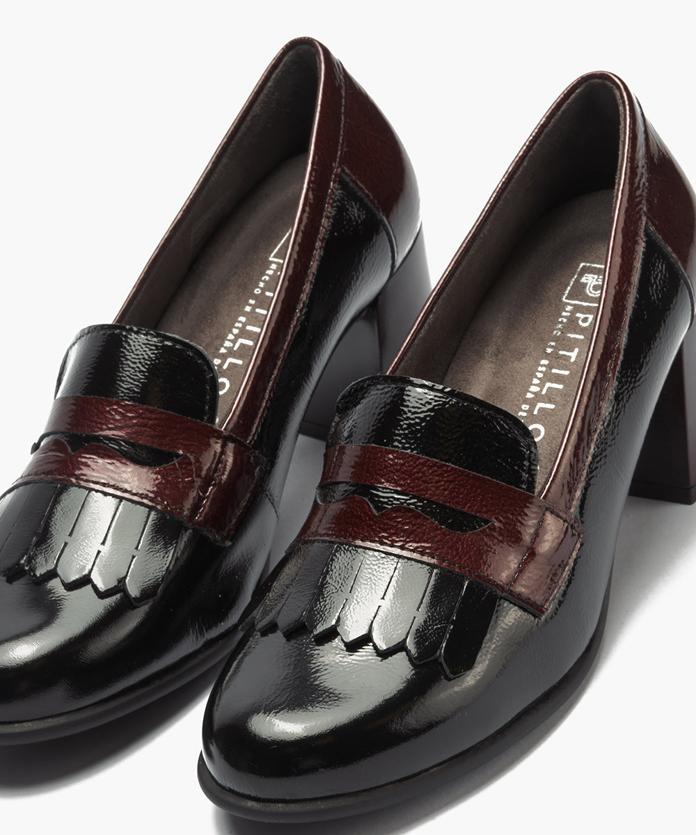Mocasín antifaz flecos combinado charol bicolor Negro-Burdeos