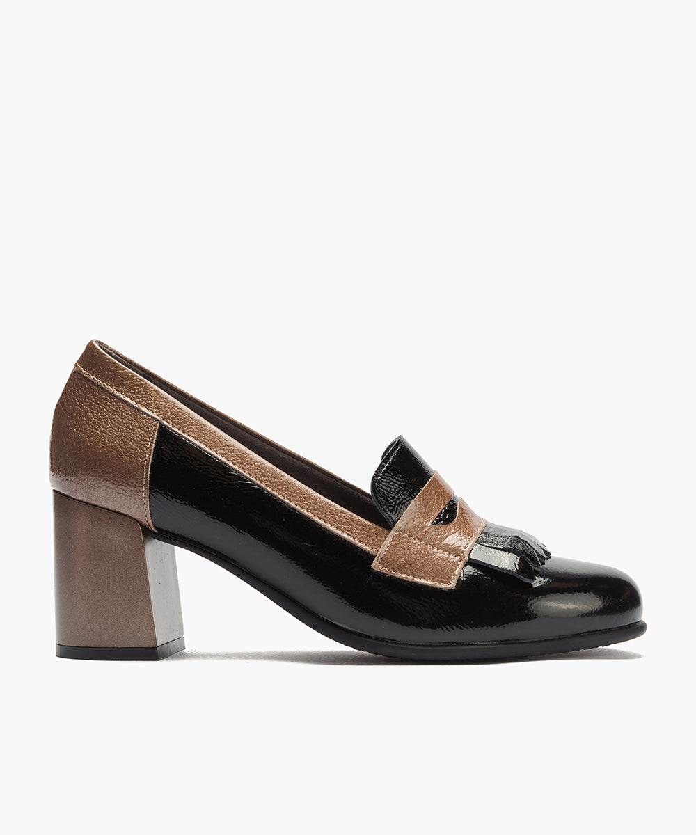 Mocasín antifaz flecos combinado charol bicolor Negro-Topo