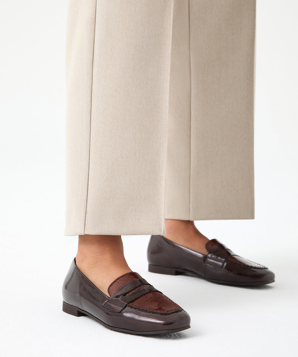 Mocasín antifaz combinado en charol bicolor Marrón-Cuero