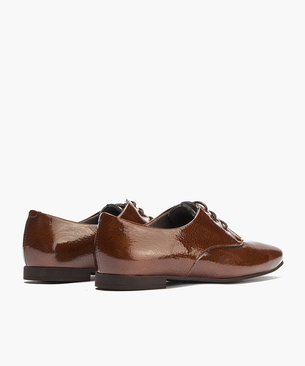 Blucher en Charol Cuero