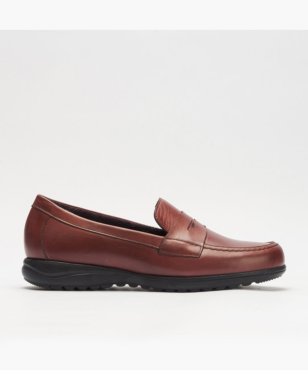 Mocasín antifaz en napa Burdeos
