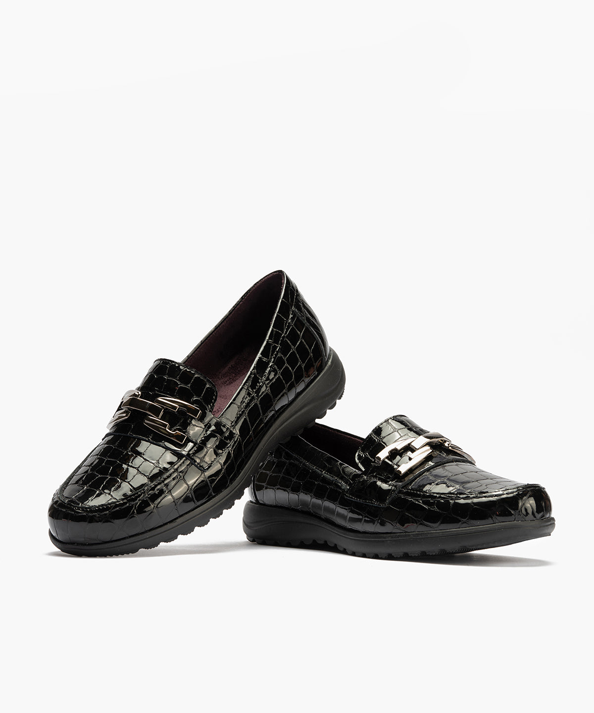 Mocasín en charol coco con detalle adorno Negro