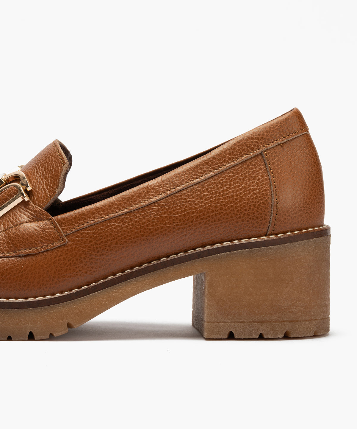 Mocasín en napa con grano con adorno Cuero