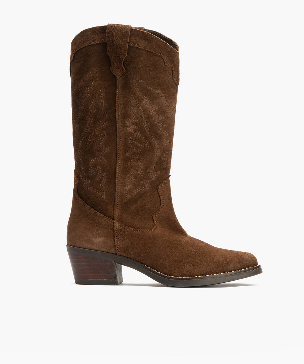 Bota Bordada en Serraje Marrón