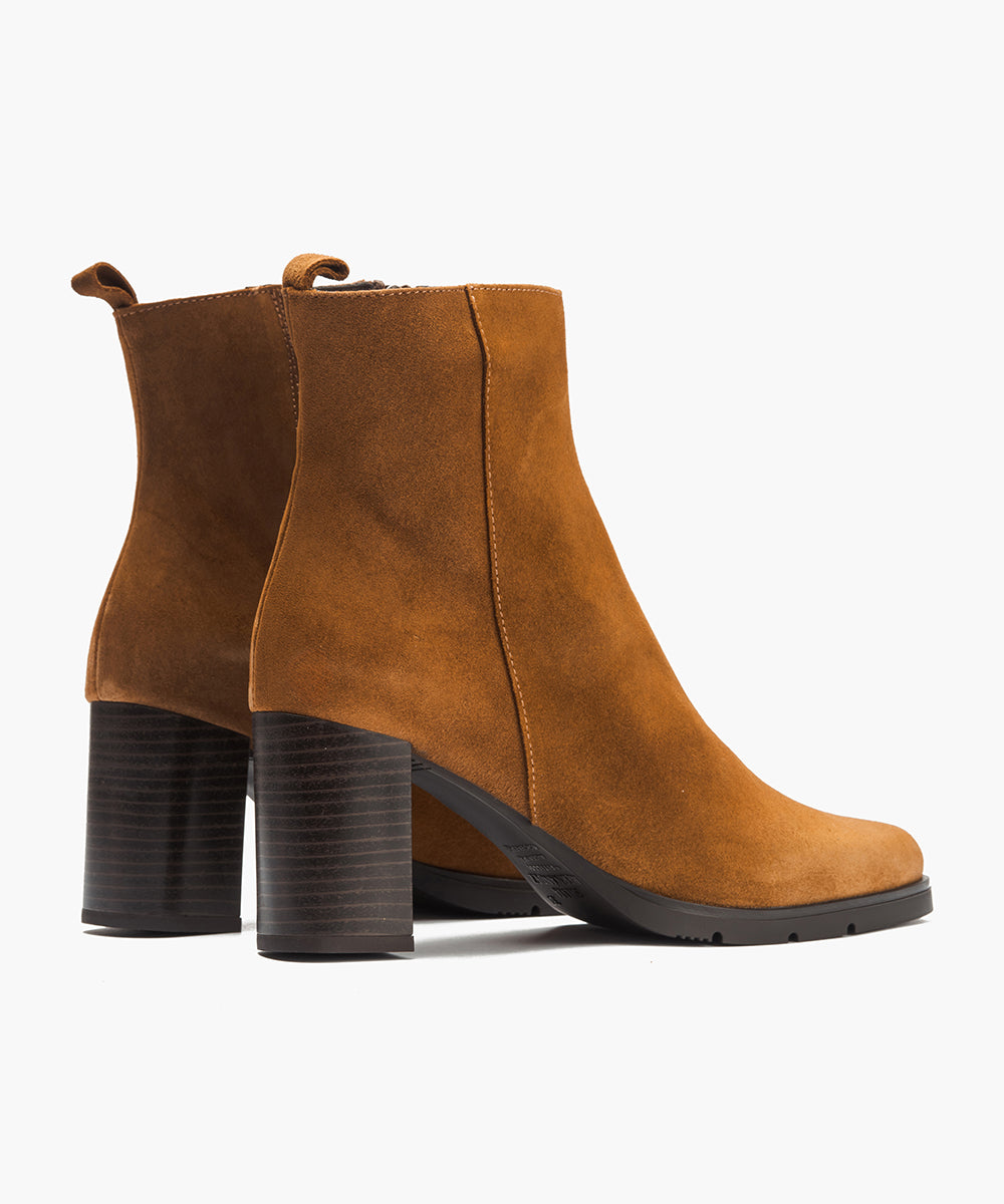 Botin en Serraje con Cremallera Capuchino
