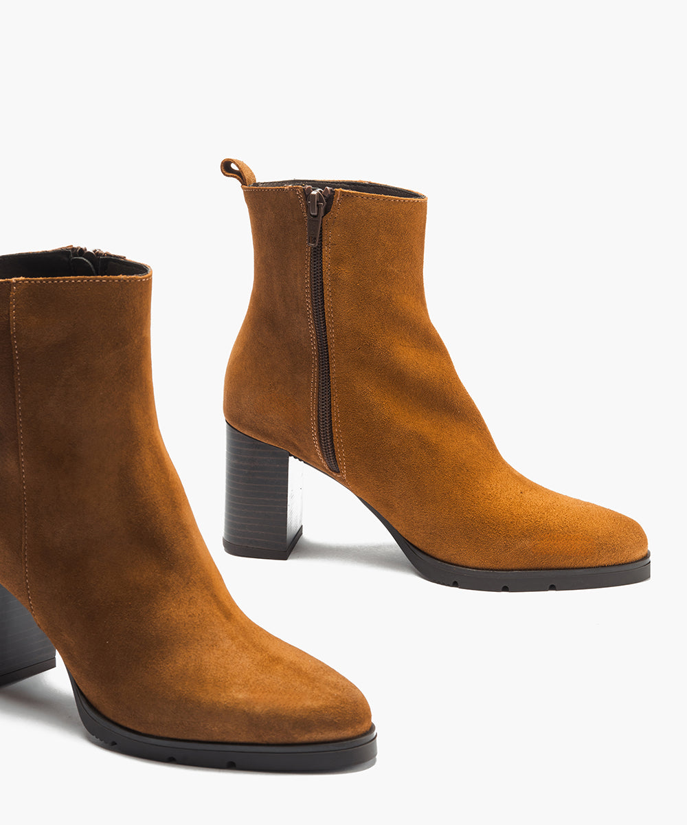 Botin en Serraje con Cremallera Capuchino