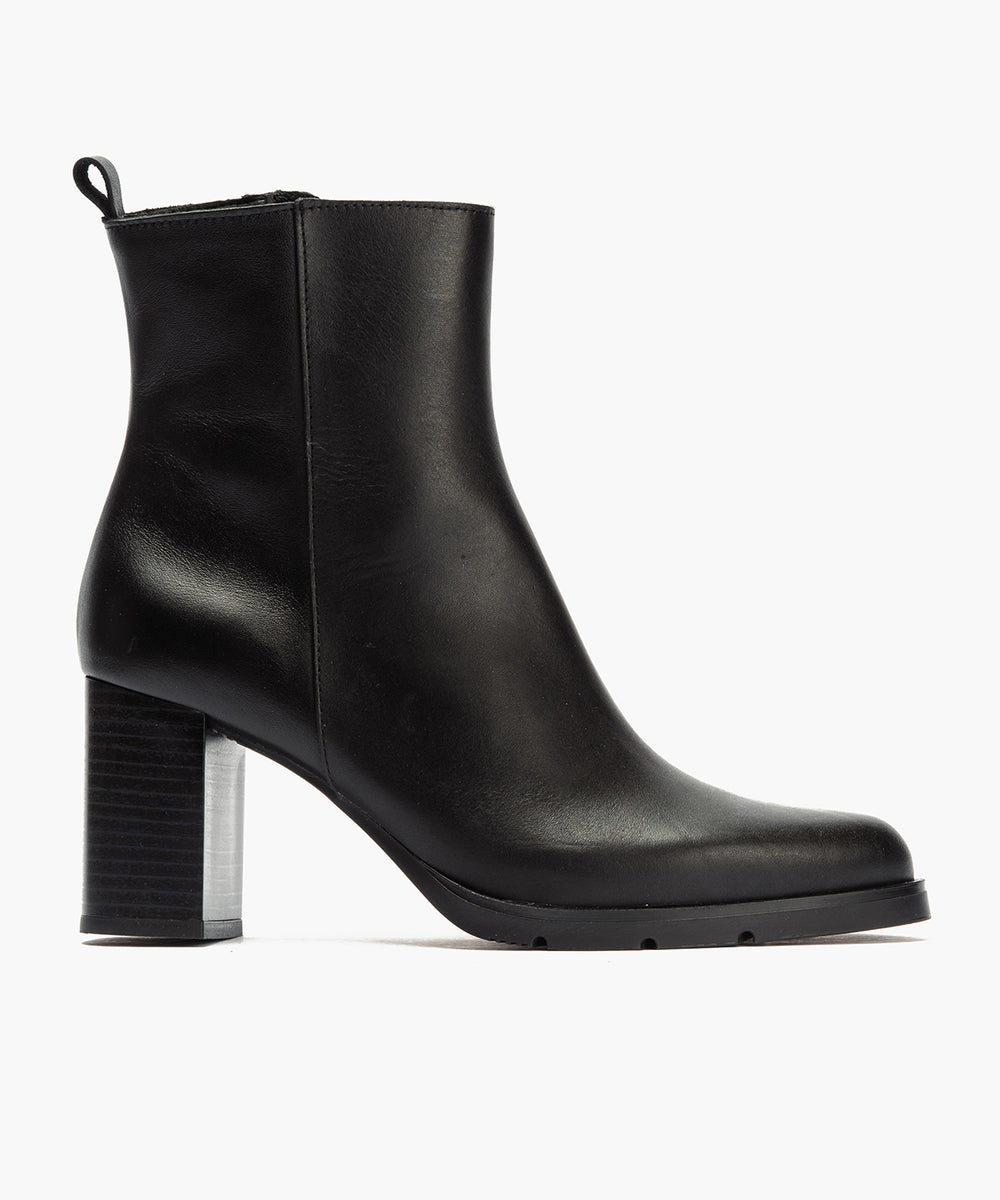 Botin en Napa con Cremallera Negro