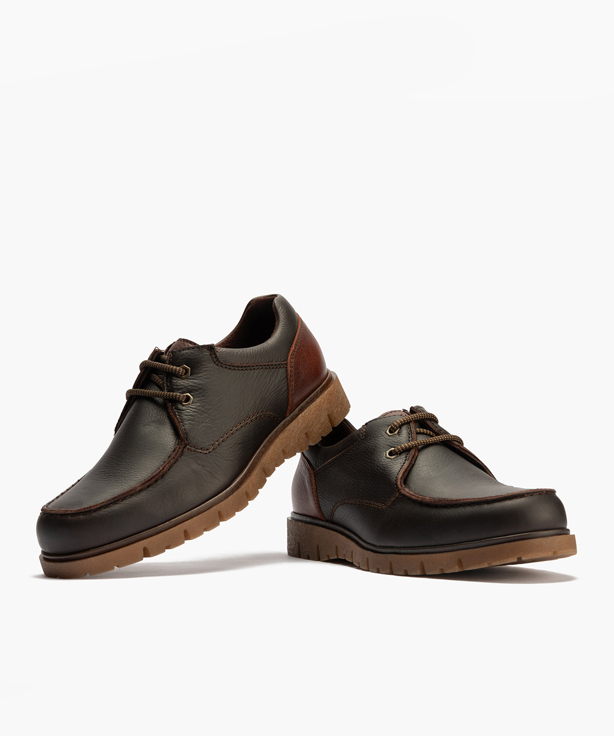 Wallaby hombre piel con cordones color marron