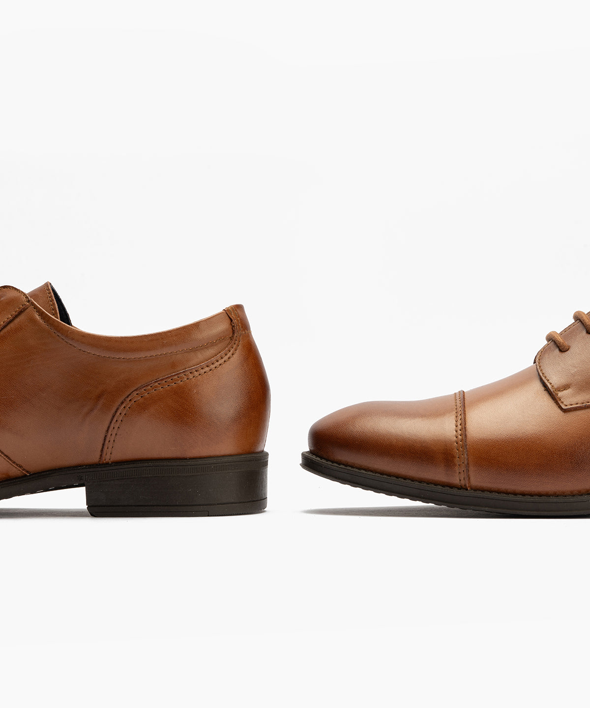 Blucher vestir hombre piel con cordones color cuero
