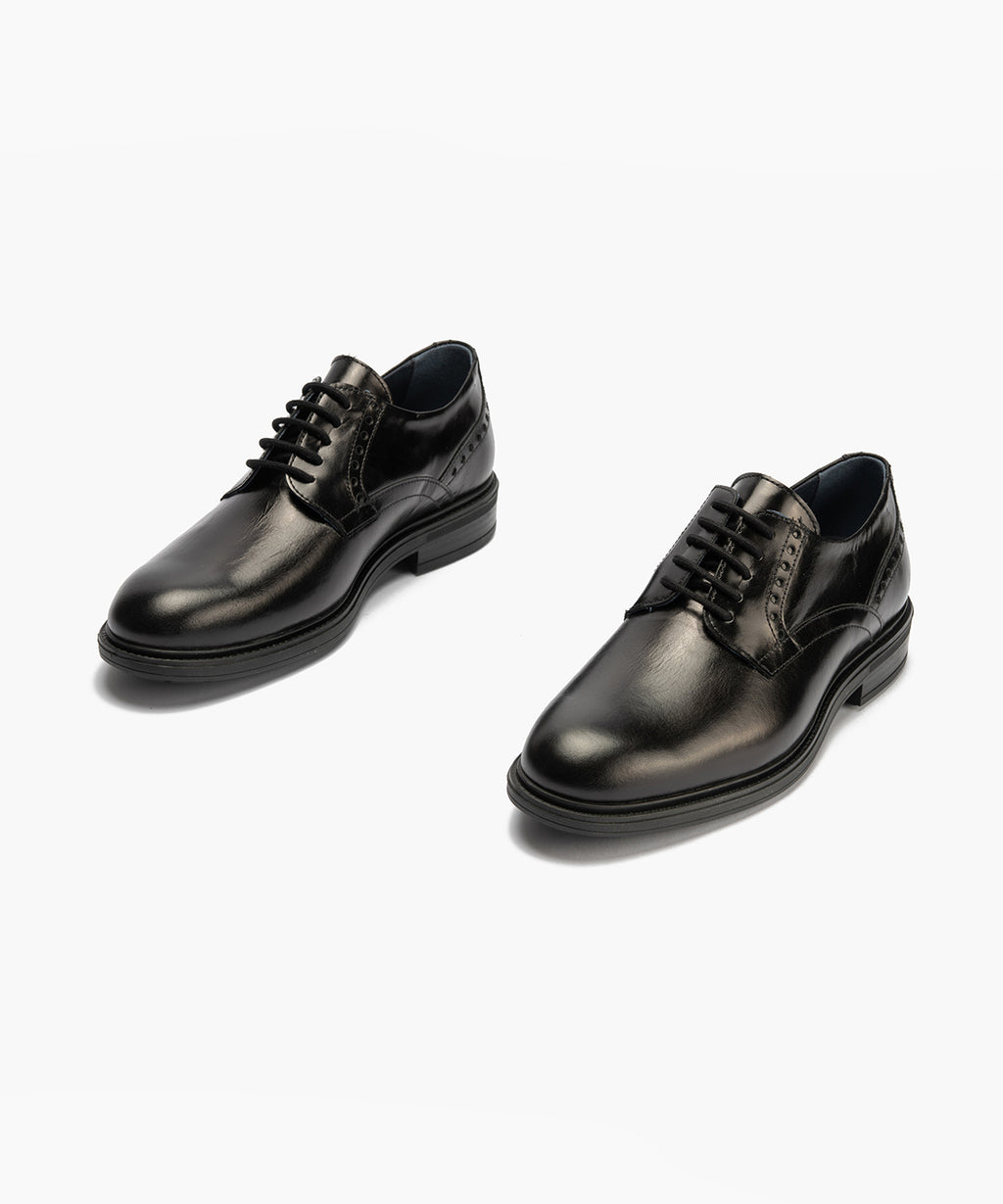 Blucher en Napa hombre con cordones color negro