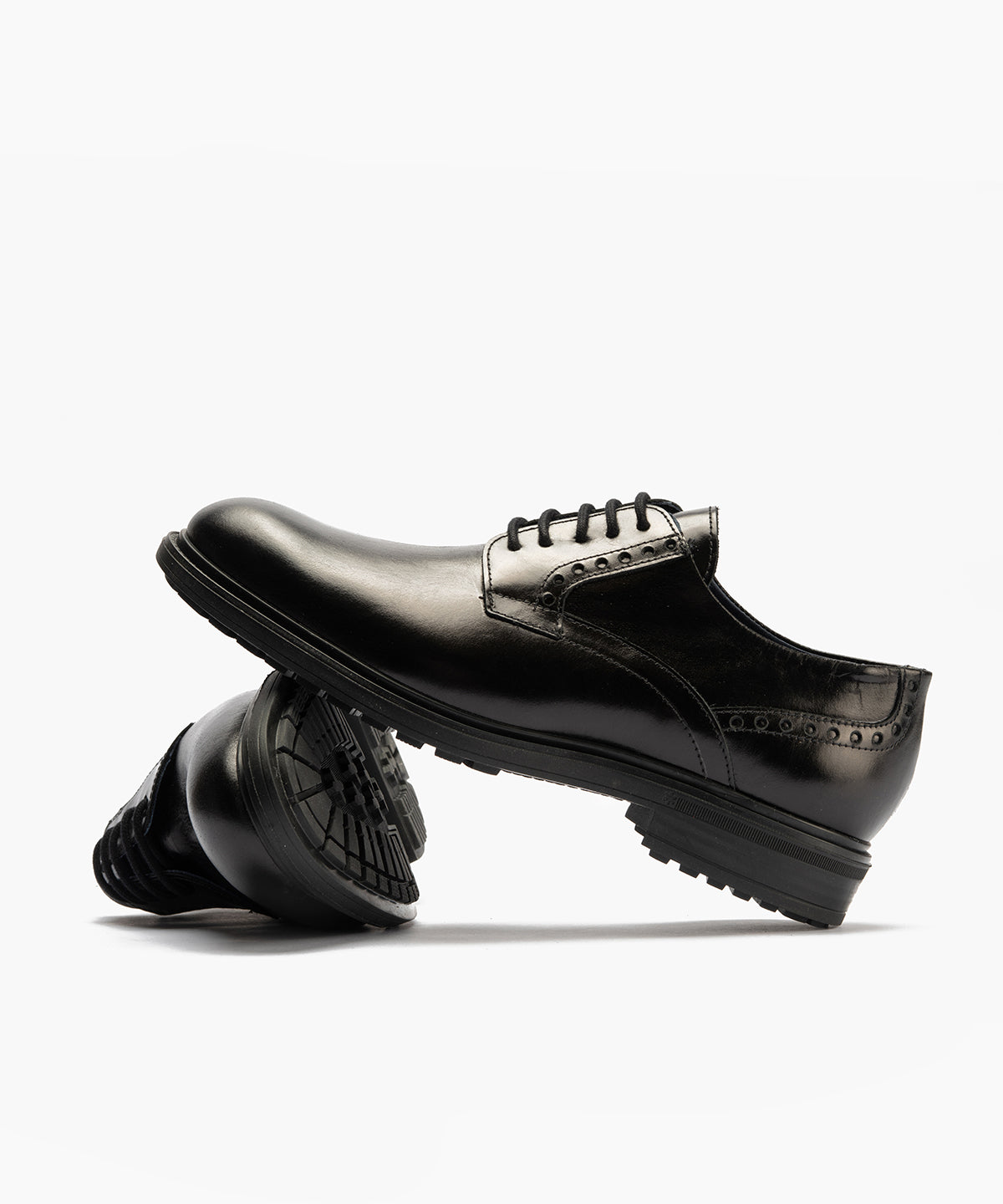 Blucher en Napa hombre con cordones color negro
