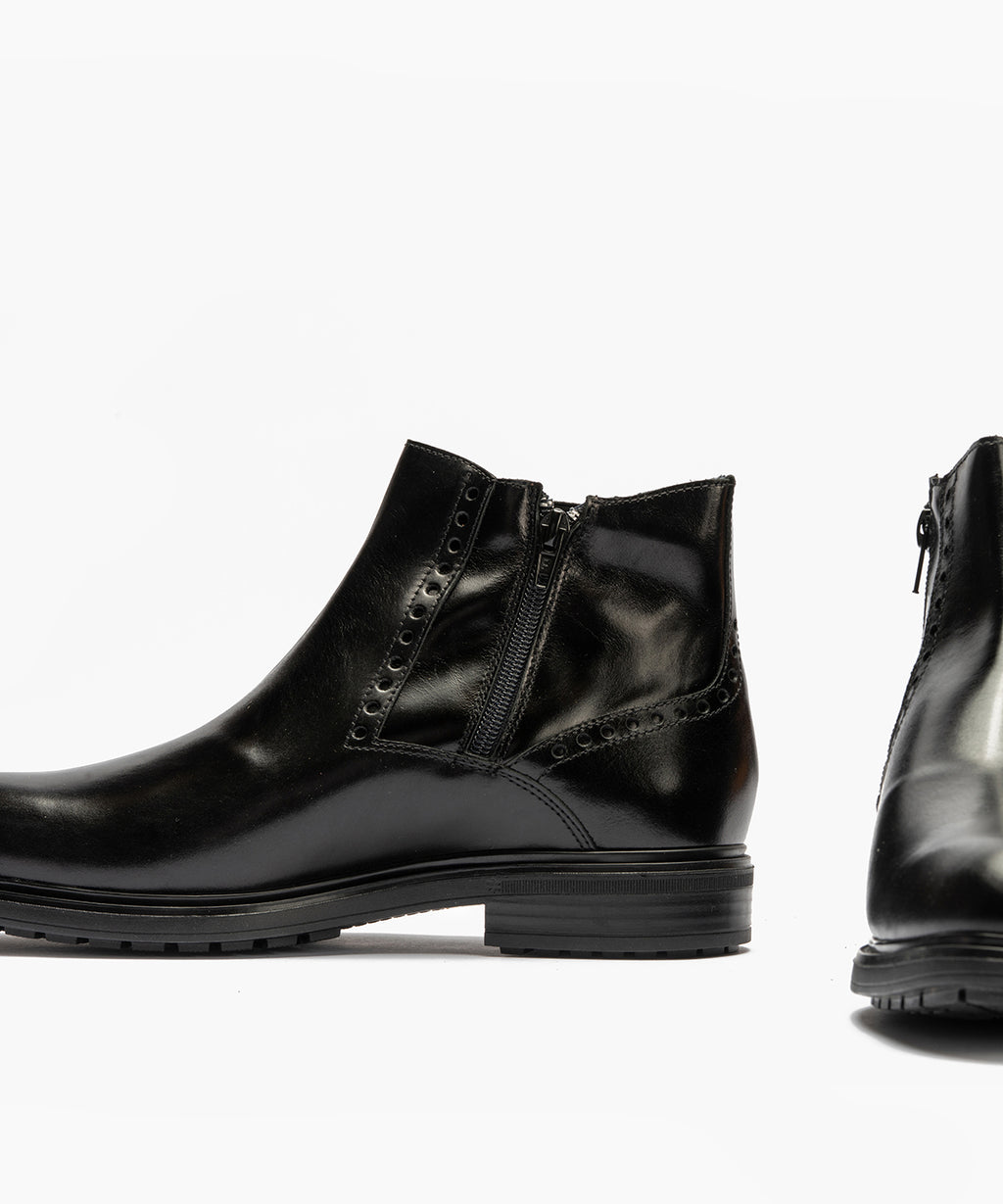 Botin Chelsey hombre con elasticos color negro