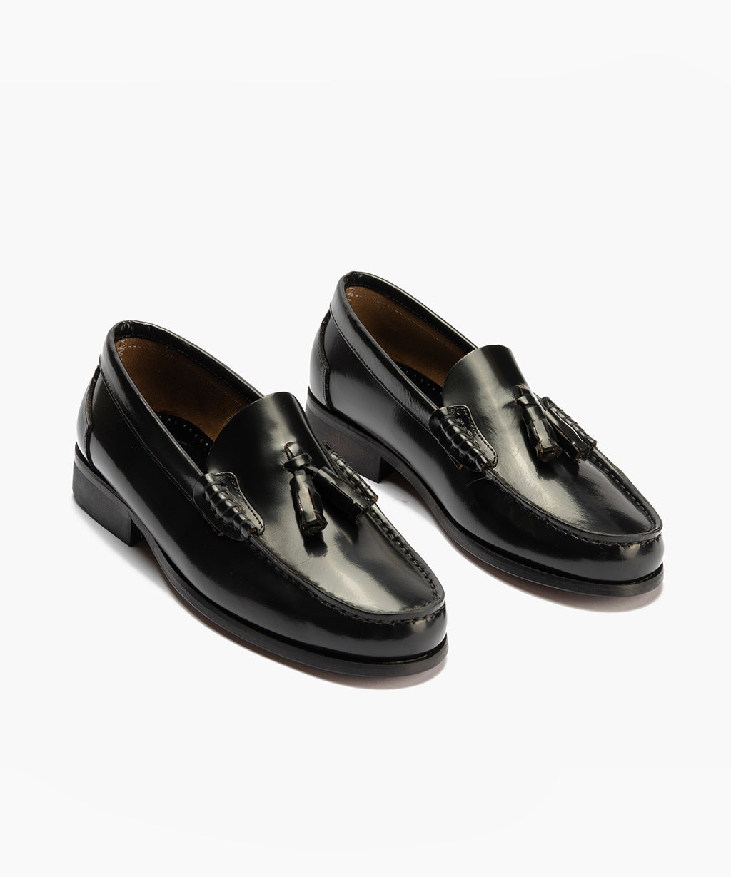 Castellano Caballero con Borlas Negro