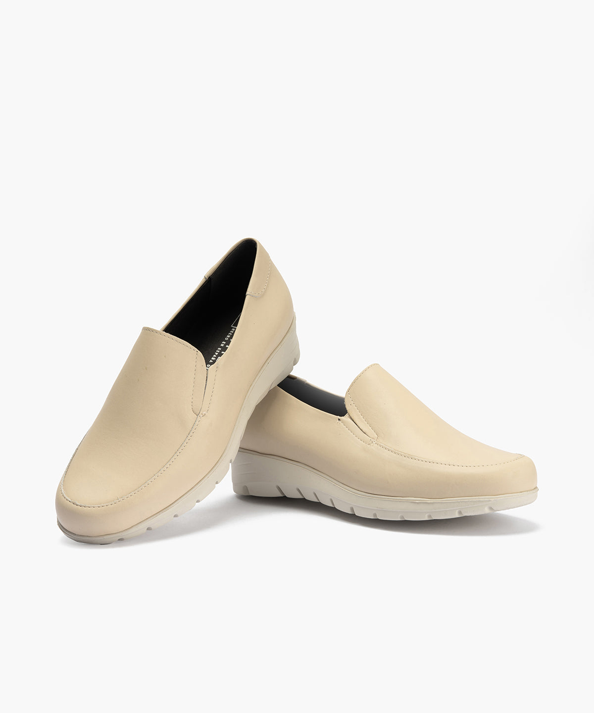 Mocasín Mujer Cuña Baja Beige