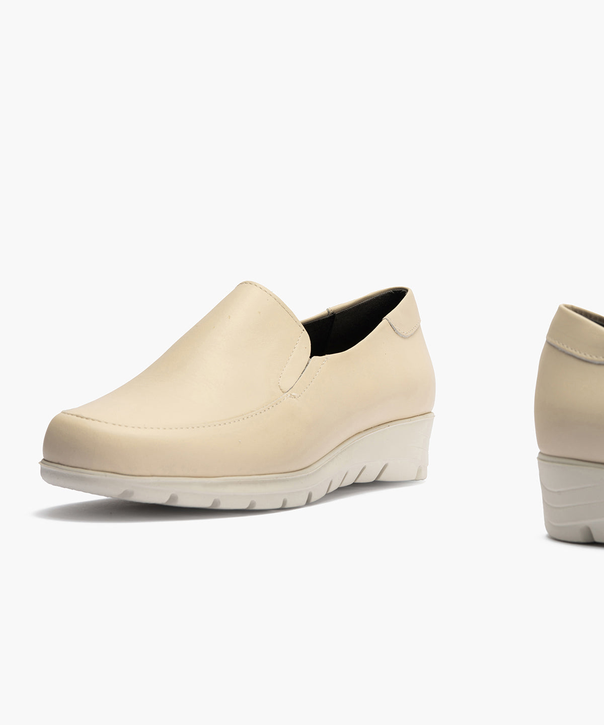 Mocasín Mujer Cuña Baja Beige