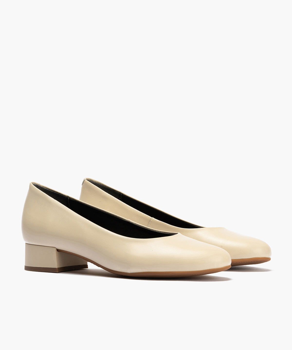 Zapato de Salón Tacón Bajo Beige