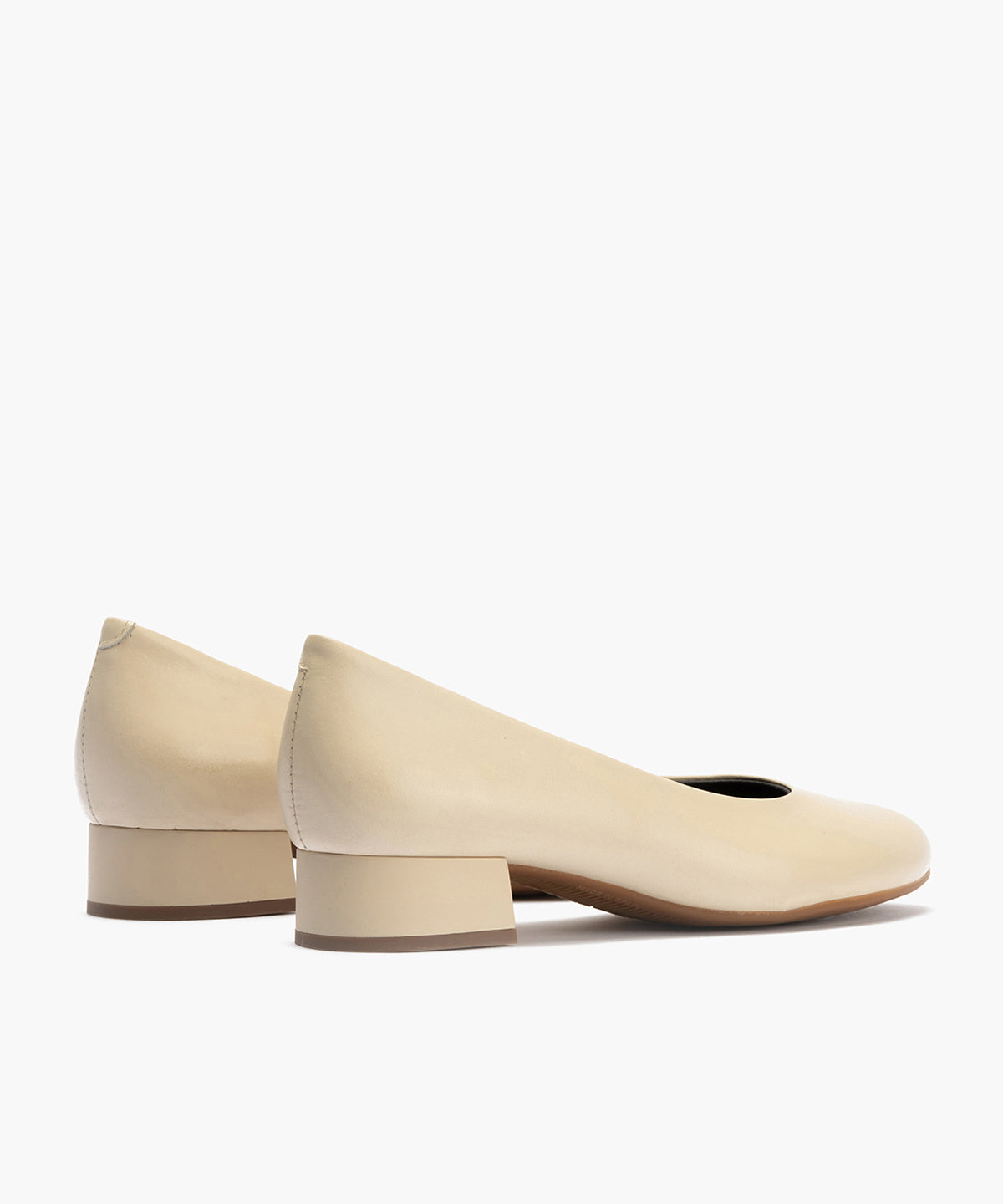 Zapato de Salón Tacón Bajo Beige