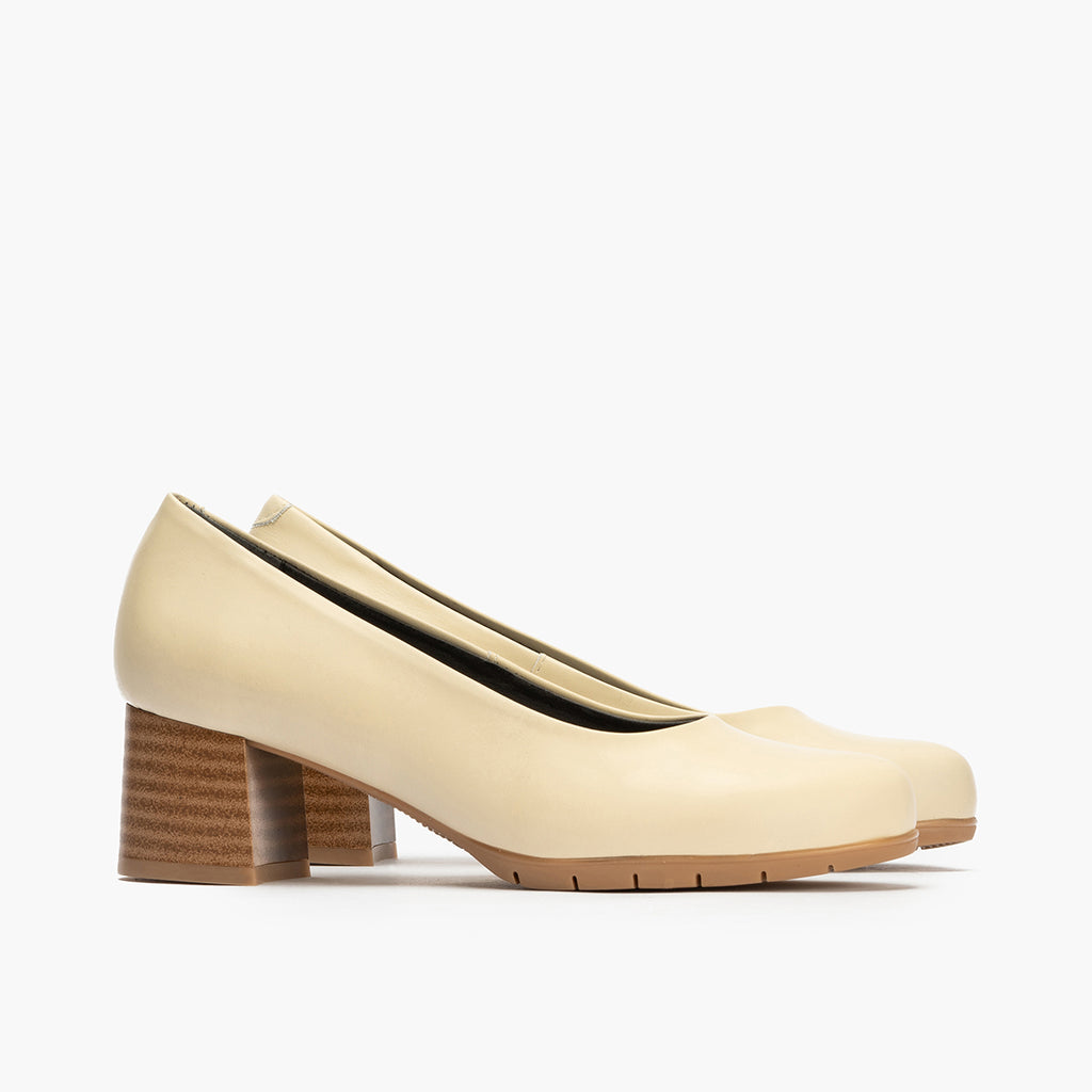 Zapato de Salón Mujer Tacón Medio con Tapas Beige