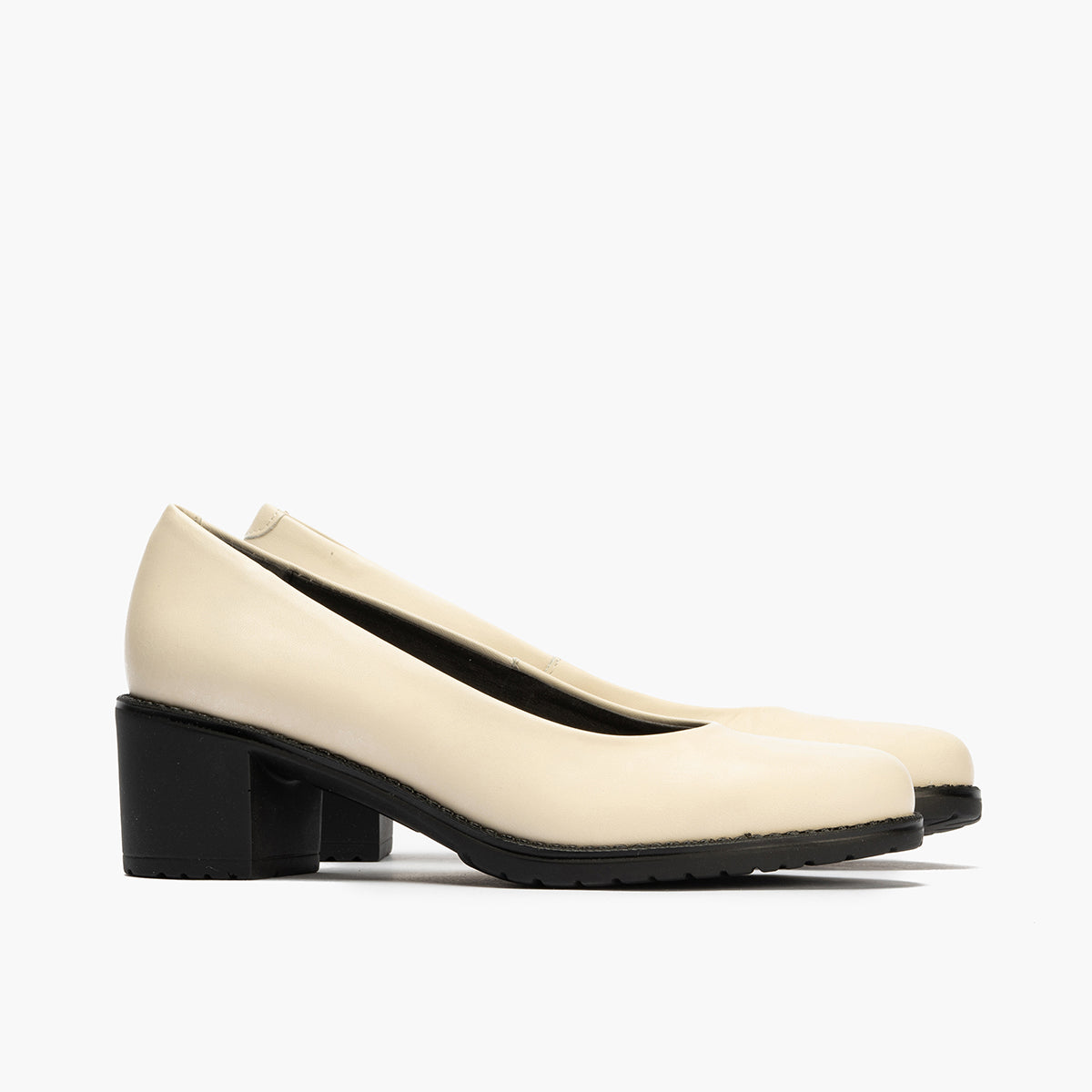 Zapato de Salón Clásico Tacón Medio Beige