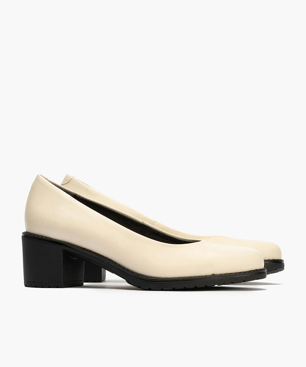 Zapato de Salón Clásico Tacón Medio Beige