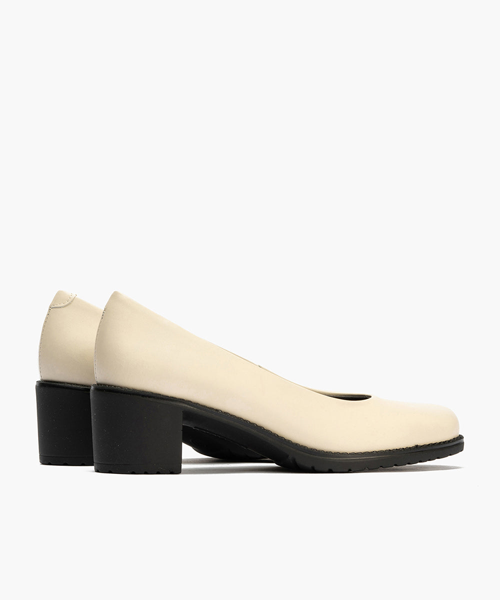 Zapato de Salón Clásico Tacón Medio Beige