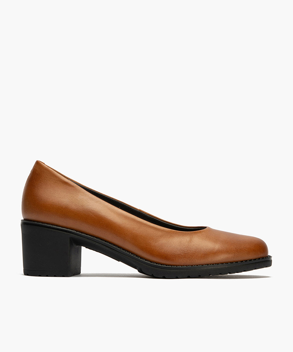 Zapato de Salón Clásico Tacón Medio Marrón Claro