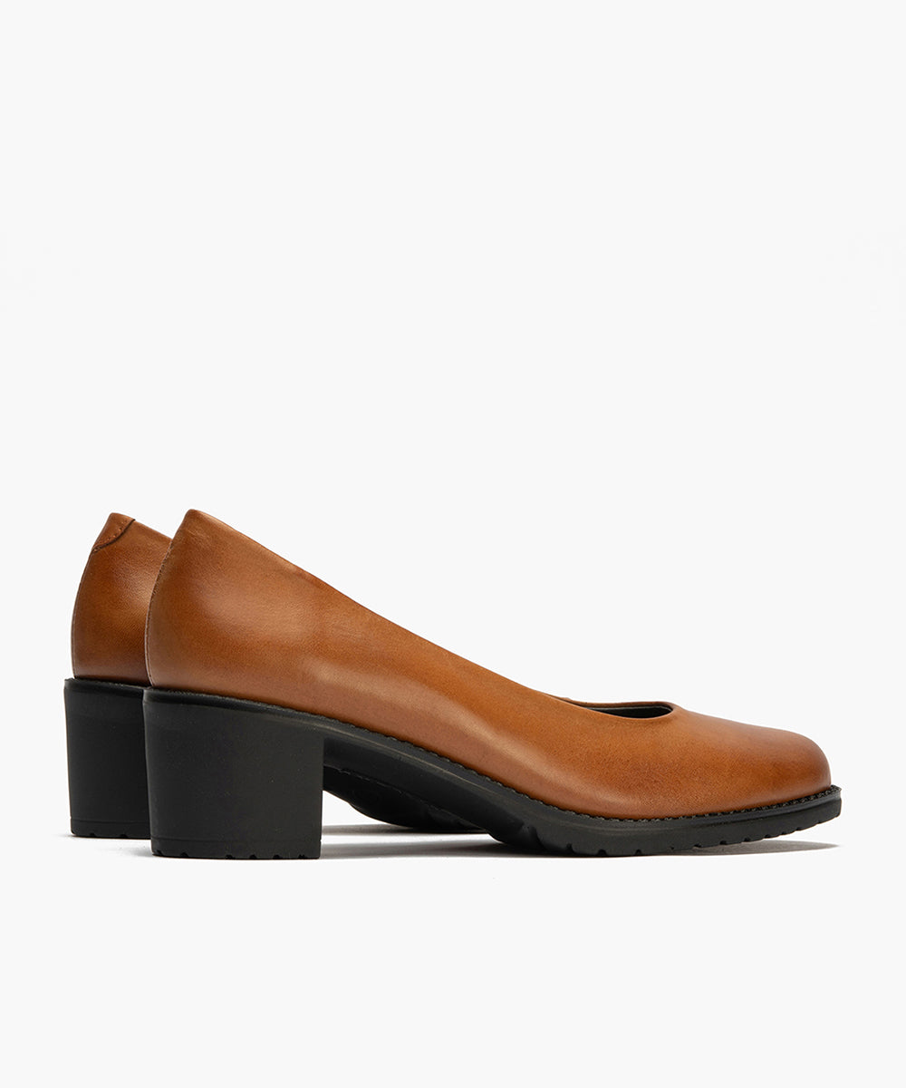 Zapato de Salón Clásico Tacón Medio Marrón Claro