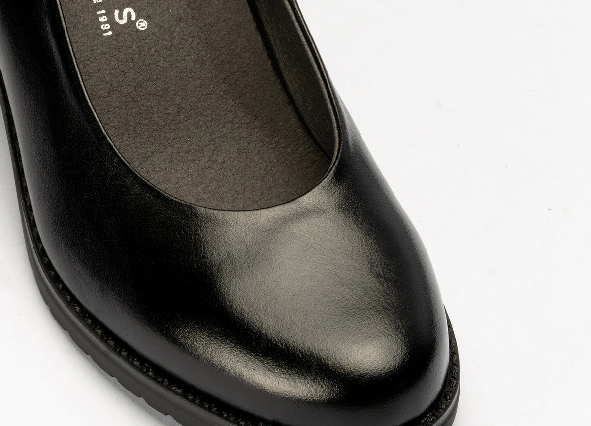 Zapato de Salón Clásico Tacón Medio Negro