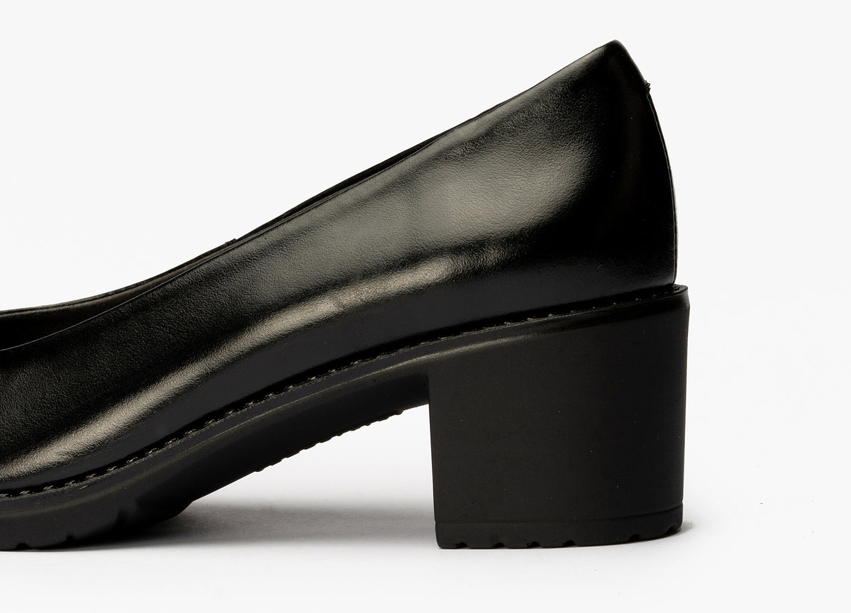 Zapato de Salón Clásico Tacón Medio Negro