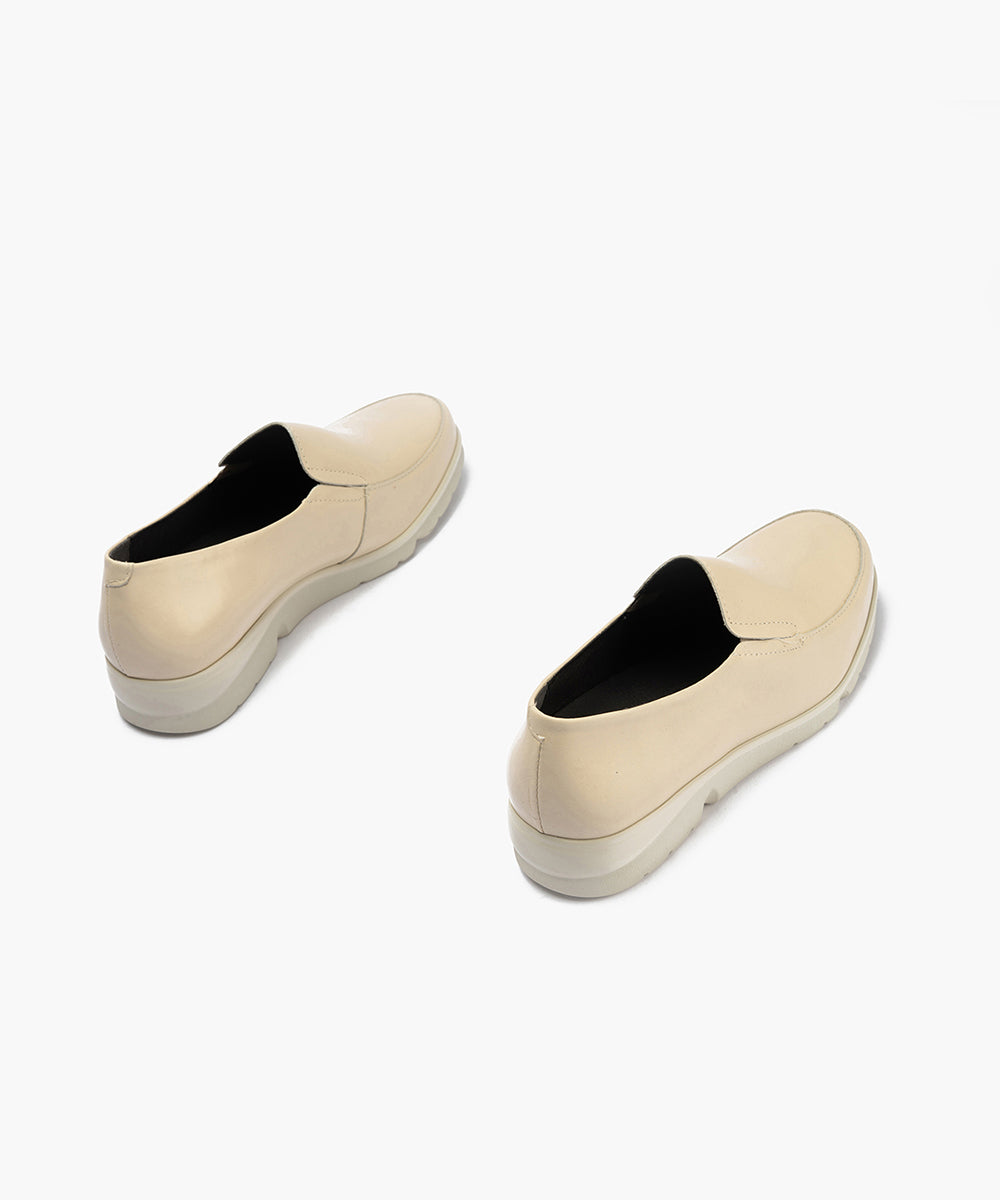 Mocasín Mujer Cuña Baja Beige
