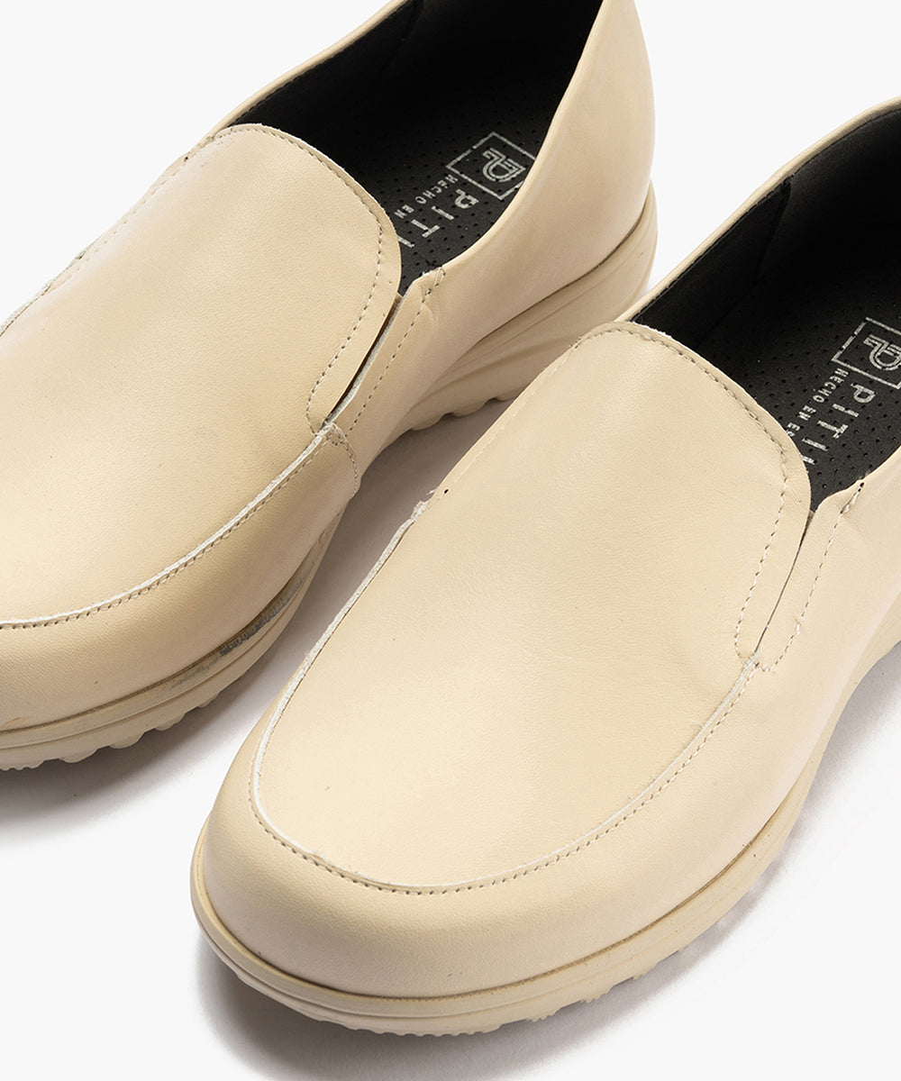 Mocasín Mujer Cuña Baja Beige