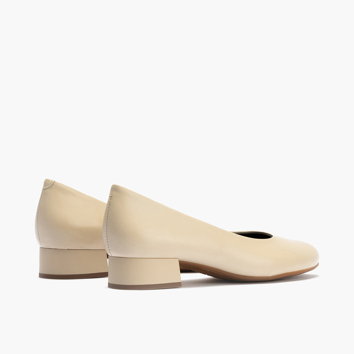 Zapato de Salón Tacón Bajo Beige