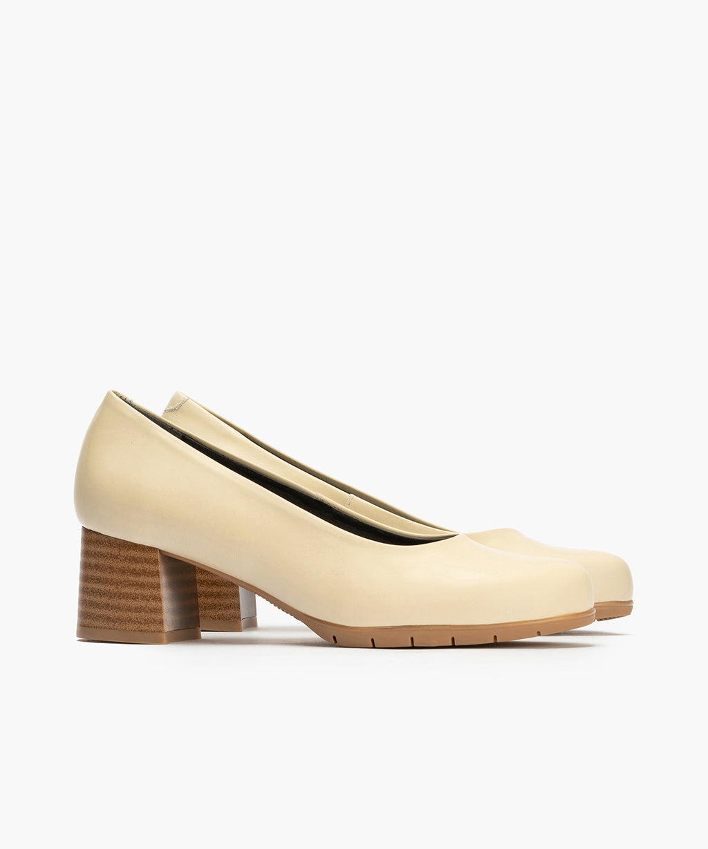Zapato de Salón Mujer Tacón Medio con Tapas Beige