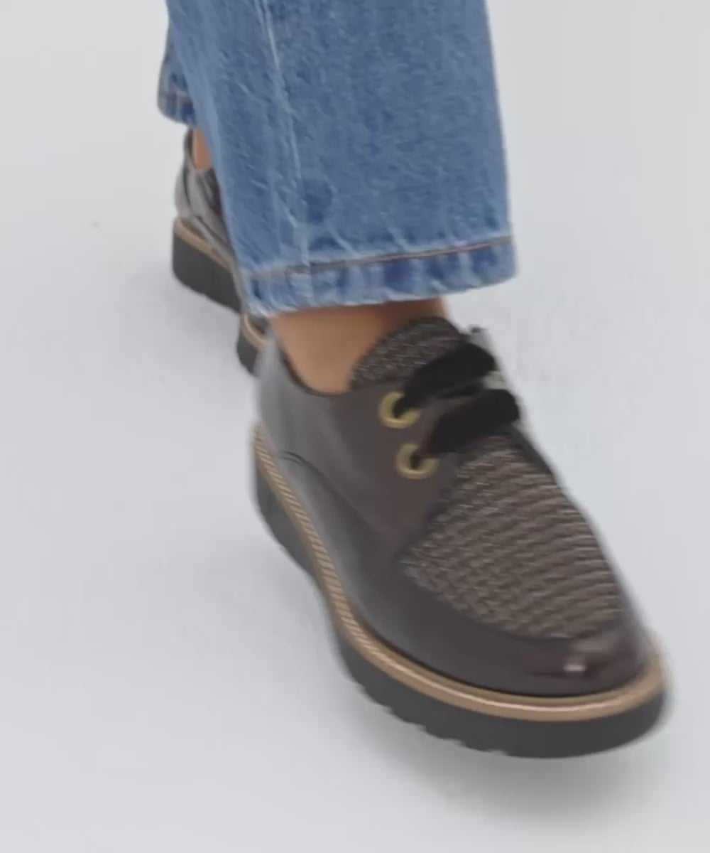 Blucher cordón terciopelo combinado charol con tejido Burdeos