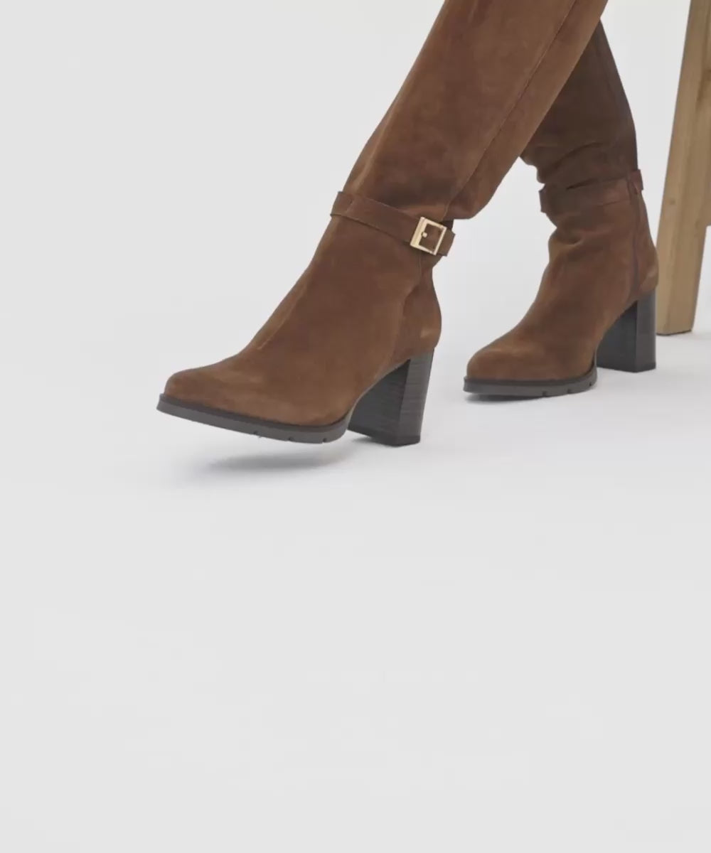 Bota Alta en Serraje Marrón